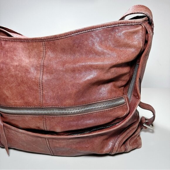 Elegant Brown Leather Hobo Bag - Picture 7 of 14
